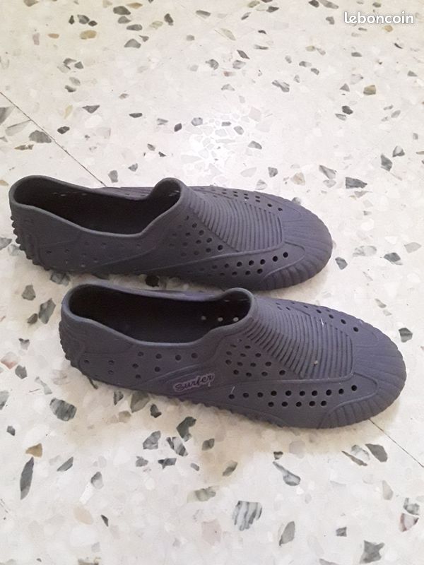 Chaussures d'eau mixtes grises 37 TBE Lili83 (image 1)