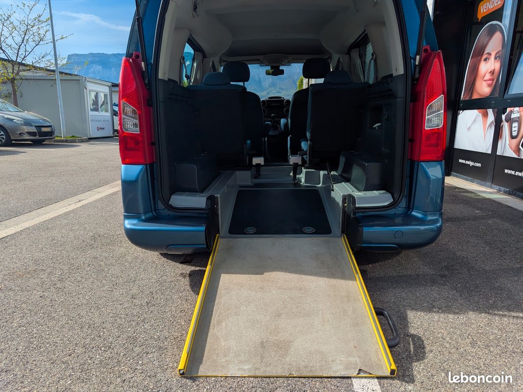 CITROEN BERLINGO MULTISPACE 1.6L 90CH / TRANSPORT PMR / TPMR / 4 PLACES + 1 FAUTEUIl (image 2)
