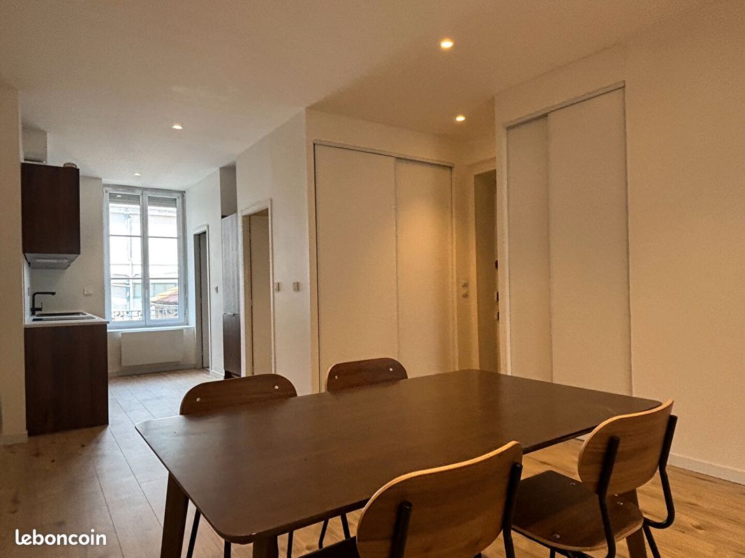 Appartement 2 pièces 50 m² · à Lyon · 50 m² · 950 €