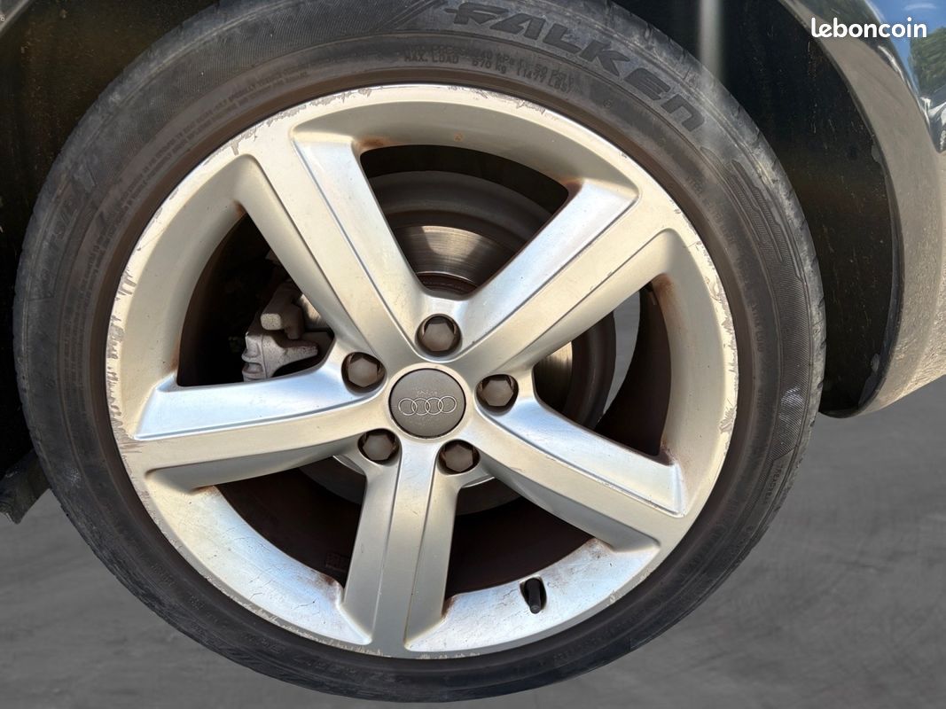 AUDI A3 CABRIOLET Ambiente 1.6 TDI 105 DPF (image 18)