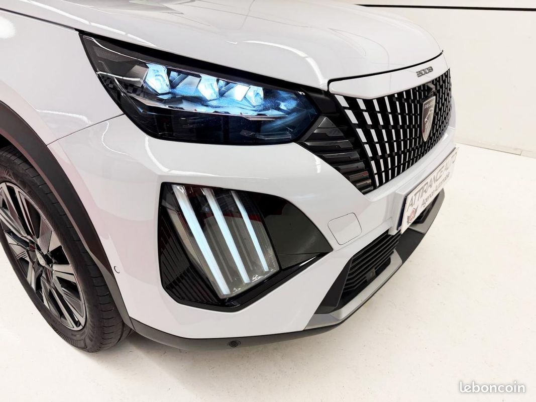 PEUGEOT 2008 1.2i 12V S&S - 130 - BV EAT8 II GT PHASE 2 (image 11)