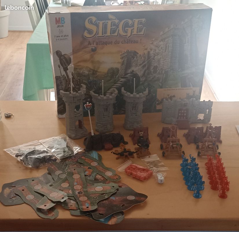 JEUX DE SOCIÉTÉ - Siege a l'attaque du château - MB - Complet EUR 99,99