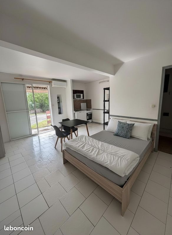 Appartement 1 pièce 20 m² · à Fort-de-France · 20 m² · 590 €/mois