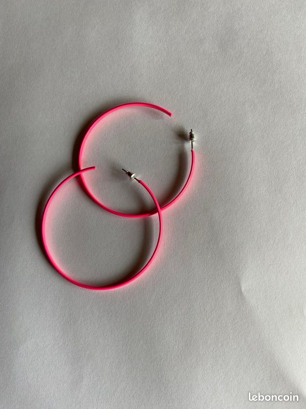 Boucles d’oreilles (image 1)