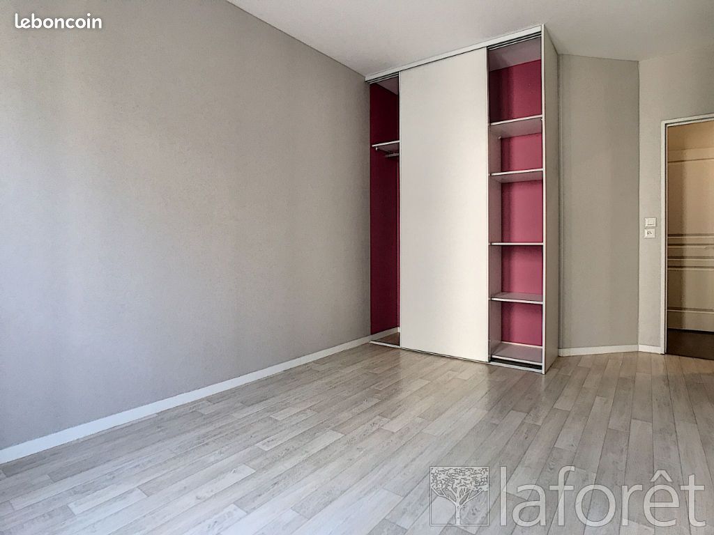 Appartement a louer chalons-en-champagne - 2 pièce(s) - 47 m2 - Surfyn