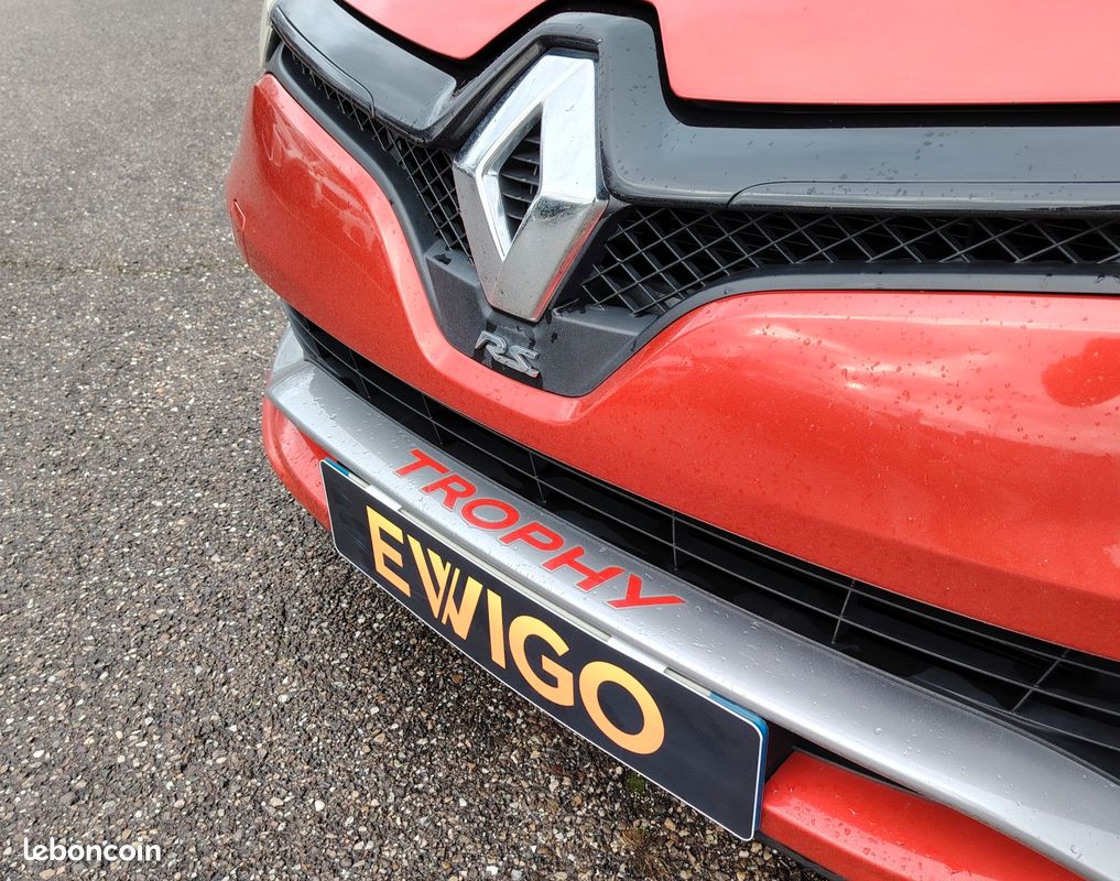RENAULT CLIO 1.6 TCE 220CH RS TROPHY BVa (image 27)