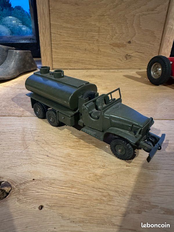 Dinky Toys Camion GMC Citerne Militaire - Ref.823 Version N2 - Comme Neuf