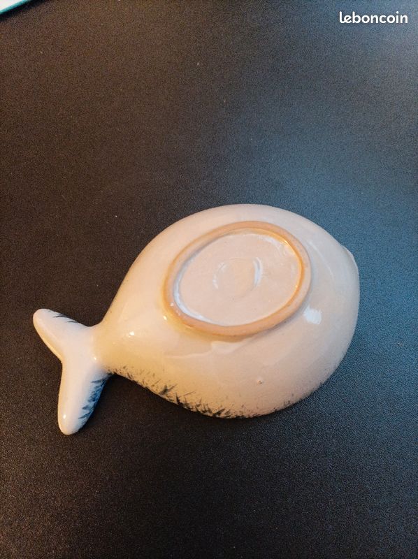 Petit bol en forme de poisson (image 2)
