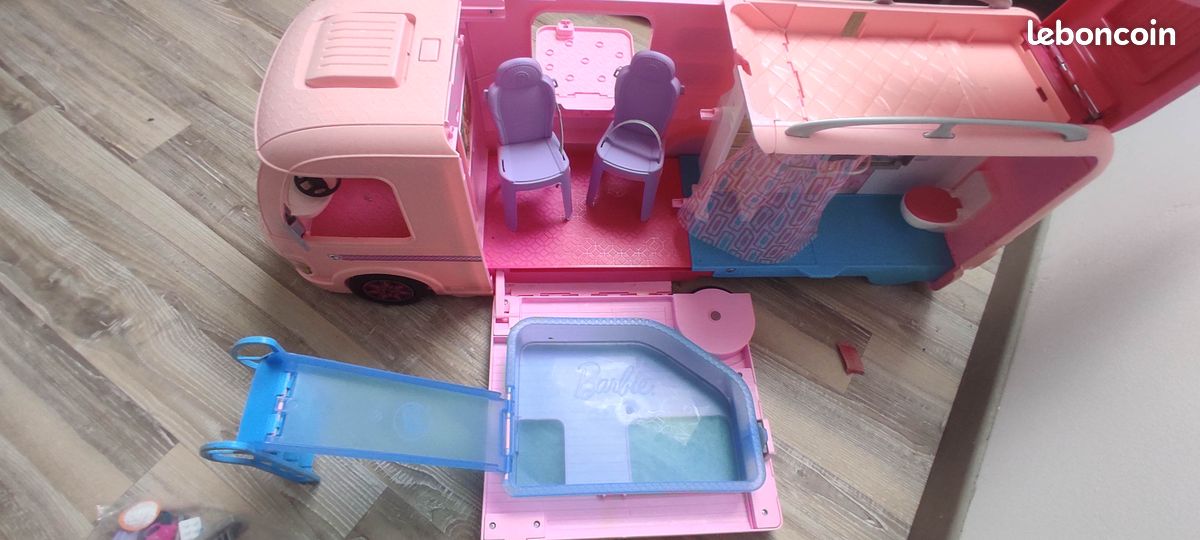 Camping car barbie (image 1)