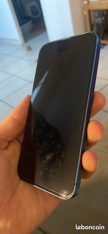 IPhone 13 (image 2)