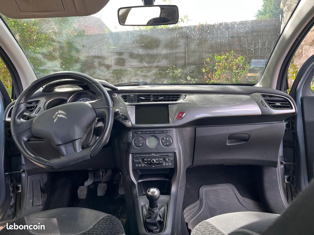 Citroen C3 2010 photo 2