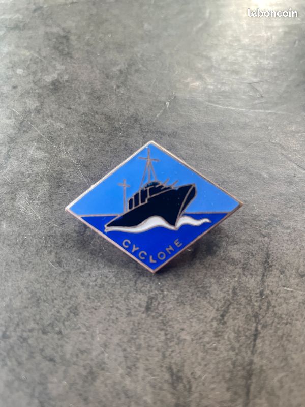 Insigne Marine Nationale "le Cyclone" (image 1)