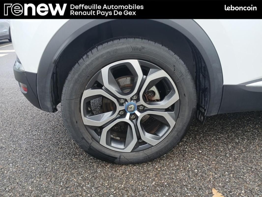 Renault Captur E-Tech Plug-in 160 Intens (image 10)