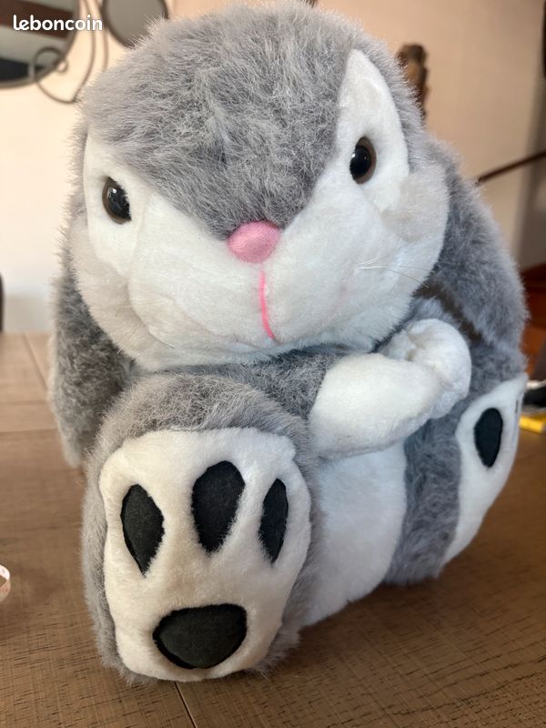 Peluche lapin gris – Avec ruban jaune et rose (image 1)