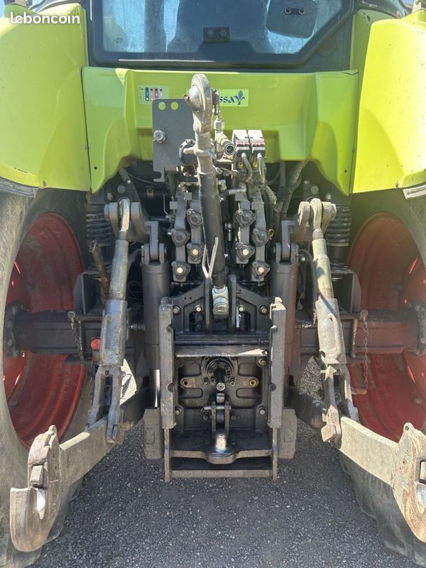 Claas ARION 620 (image 7)