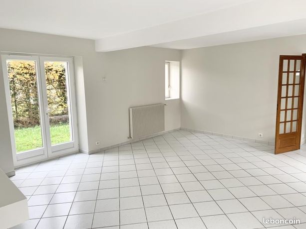 Maison a louer plaisir - 5 pièce(s) - 118 m2 - Surfyn