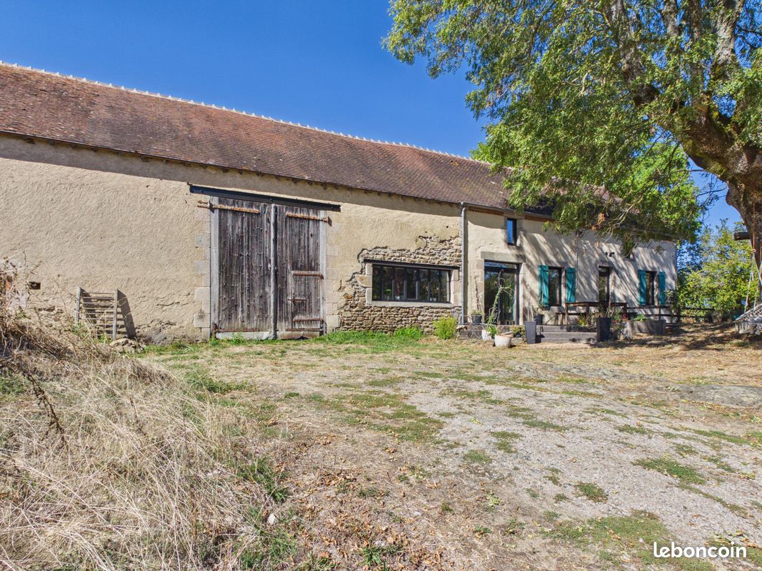 Appartement 4 pièces 106 m² · à Leyrat · 106 m² · 149 000 €