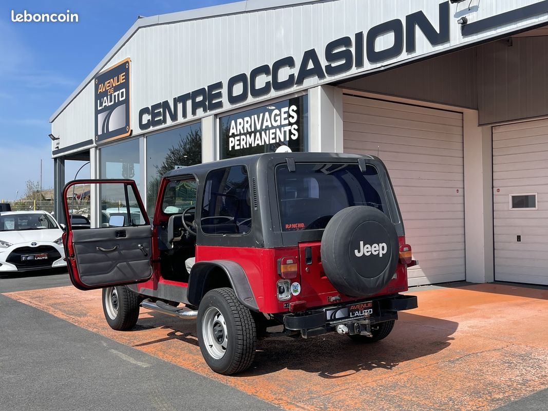 Jeep WRANGLER 2.5 SE HARD TOP (image 4)