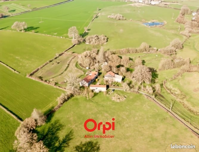Immeuble 9 pièces 270 m² · à Saint-Marien · 270 m² · 230 000 €