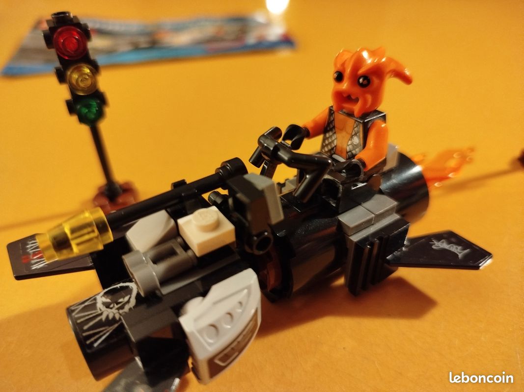 Lego Figure Lego Freeze Ray Frenzy Lego Space Police Set 5970