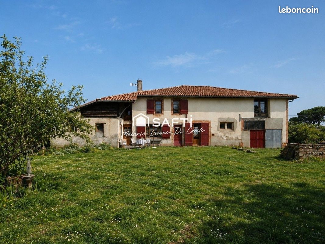Maison 6 pièces 148 m² · à Castagnac · 148 m² · 320 000 €