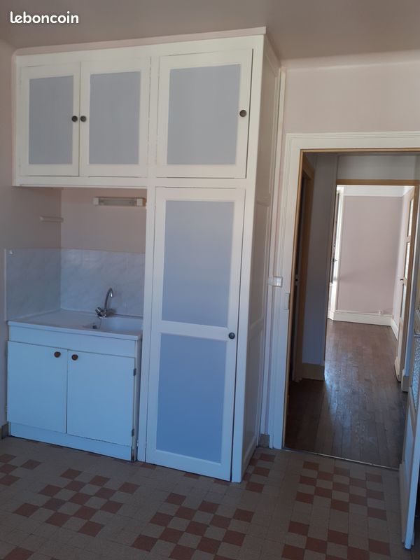 Appartement 2 pièces 50 m² · à Saint-Florentin · 50 m² · 400 €/mois