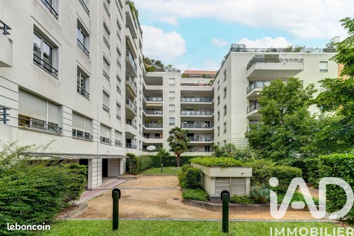 Appartement 4 pièces 94 m² — 17