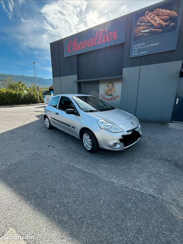 Clio 3 (image 1)