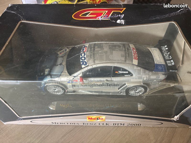 Maisto 1:18 Mercedes-Benz CLK-DTM #42 DTM 2001 Darren Turner 38888 modèle voiture 38888 090159096870