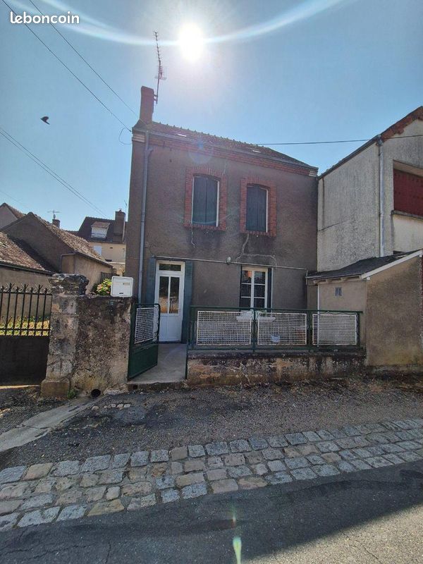 Maison 4 pièces 65 m² · à Cluis · 65 m² · 40 000 €