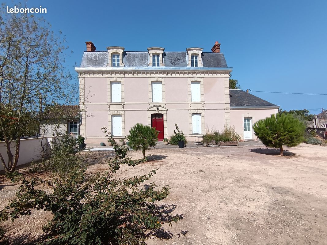Maison 6 pièces 170 m² · à Thouars · 170 m² · 265 000 €