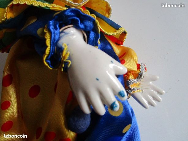 ANCIEN PERSONNAGE FIGURINE PORCELAINE CLOWN CHEVEUX BLANCS Hauteur 18