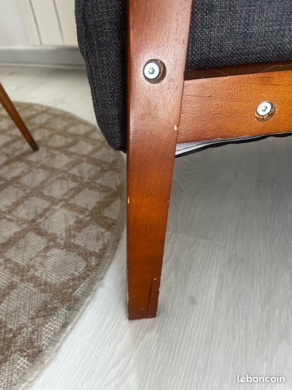 Fauteuil scandinave gris et bois (image 3)