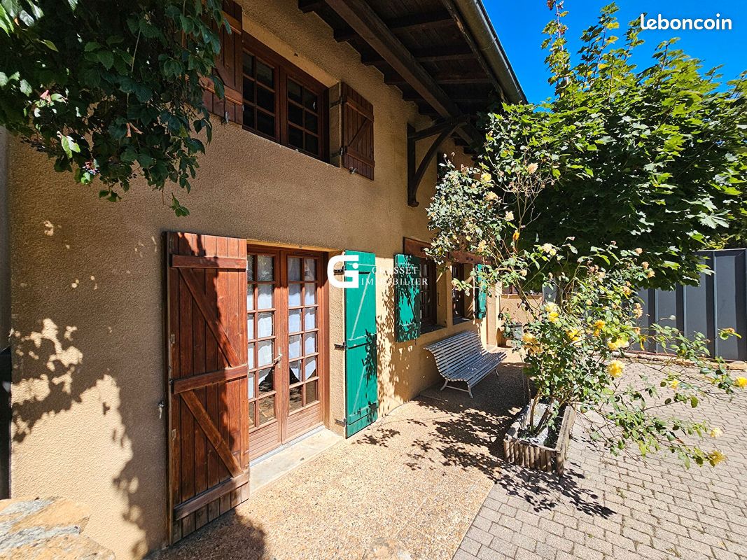 Maison 5 pièces 121 m² · à Izernore · 121 m² · 230 000 €