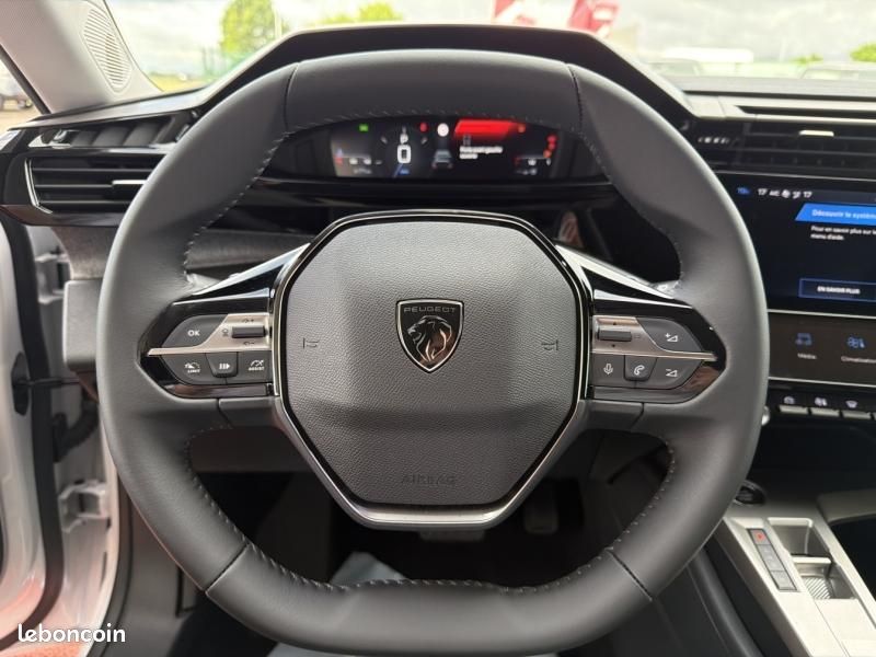 Peugeot 308 1.2 Hybrid 145ch Allure e-DCS6 (image 14)