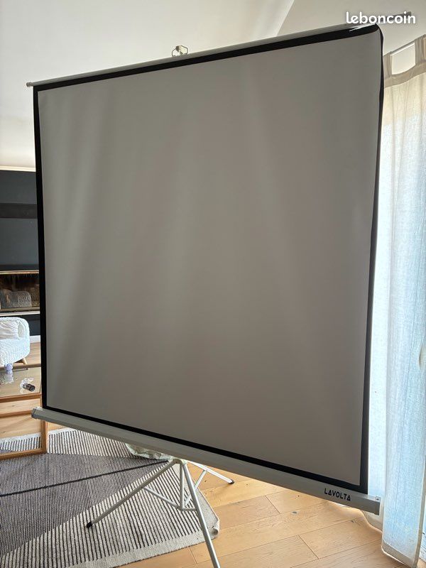 Écran géant 175x175 sur pied Lavolta (image 2)