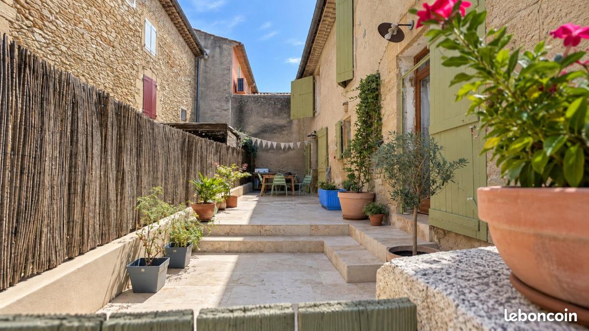 Maison 5 pièces 118 m² · à Lauris · 118 m² · 330 000 €