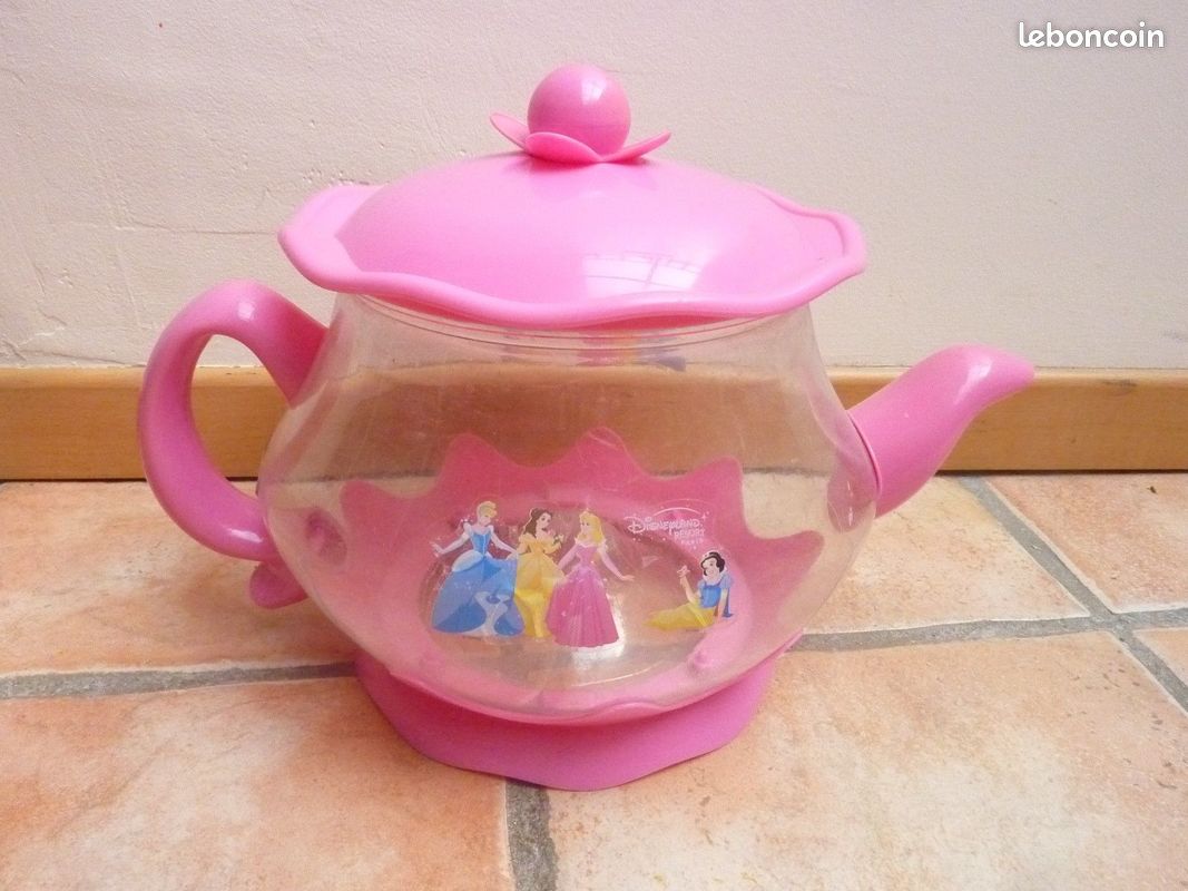 Enorme teillere princesses disney pvc pour rangeme (image 1)