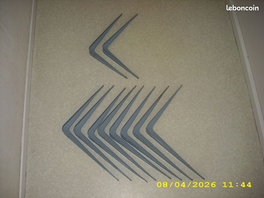 Bricolage équerres métallique (image 1)
