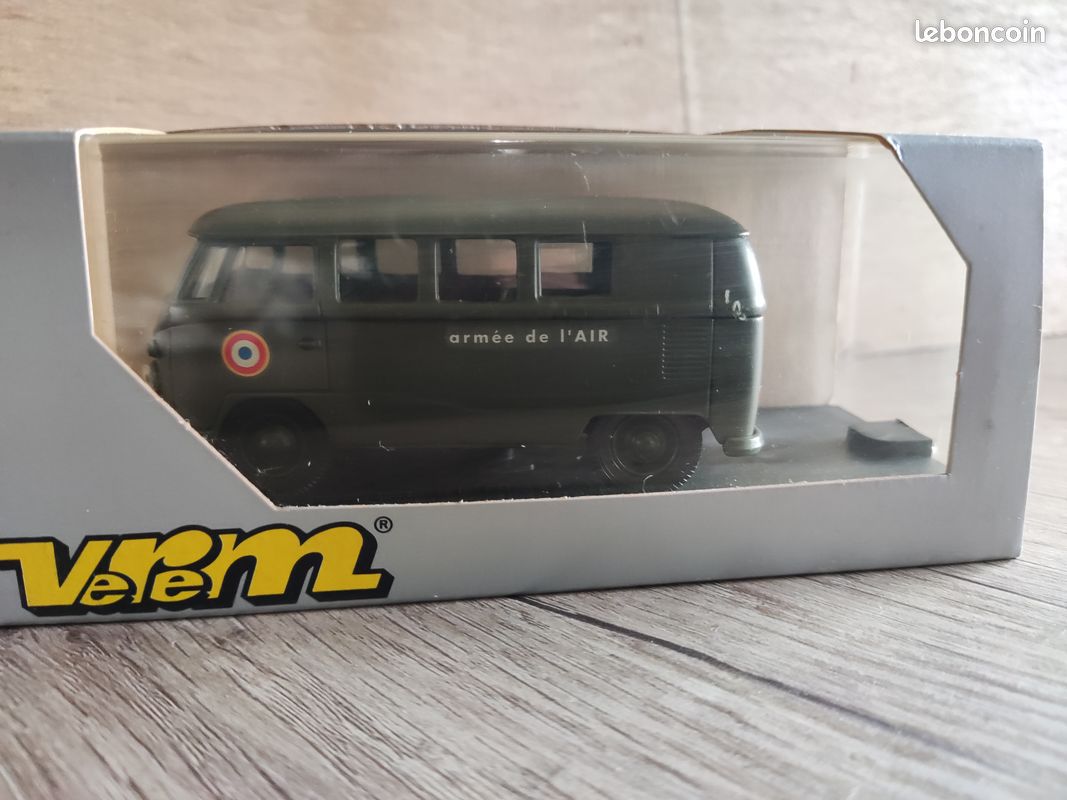 Verem Peugeot 203 Familiale Ambulance – Collection Miniature 1/43 – État Neuf (Boîte)