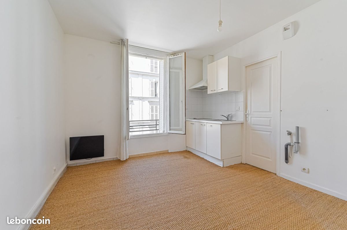 Appartement 2 pièces 28 m² · à Paris · 28 m² · 1 090 €/mois