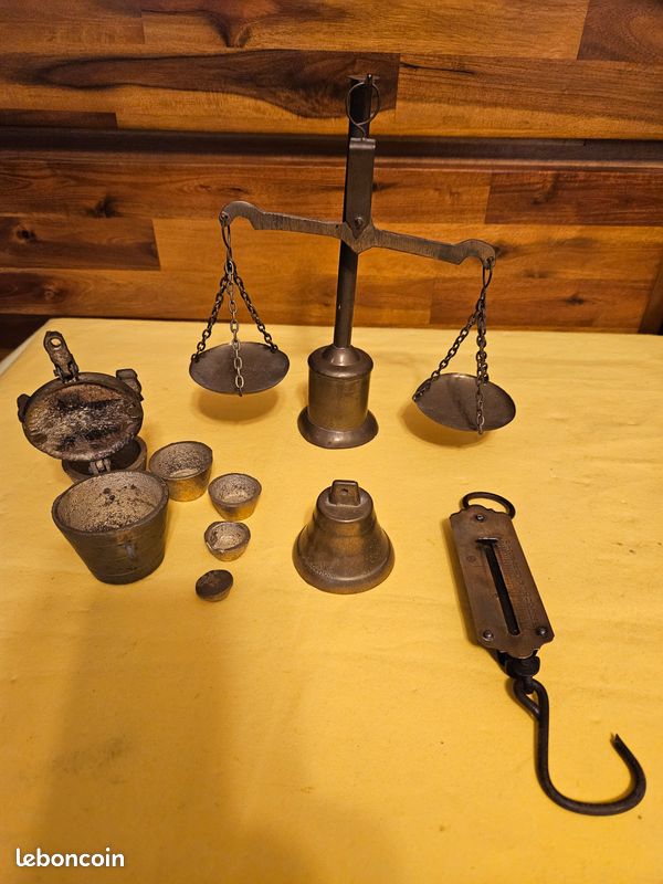OBJETS DIVERS ANTIQUES (2 OBJETS ) A DETERMINER / 11,5 GR