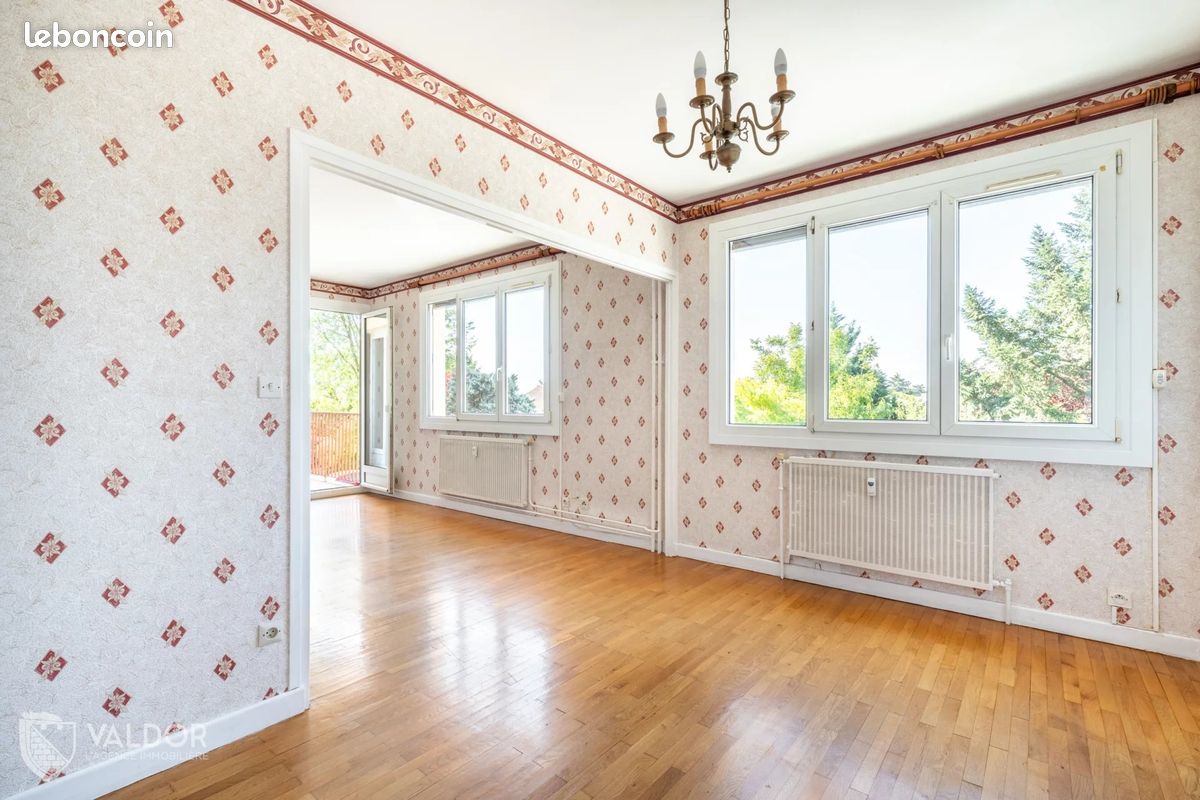 Appartement 4 pièces 75 m² · à Meyzieu · 75 m² · 220 000 €