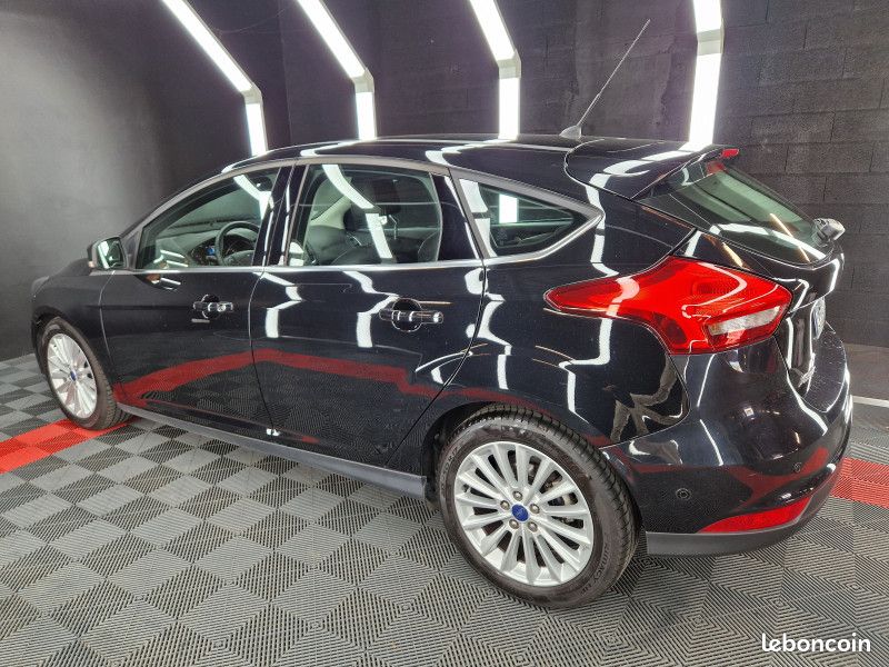 Ford FOCUS 1.0 SCTI 125CH ECOBOOST STOP&START TITANIUM * BLUETOOTH * 1ERE MAIN (image 5)