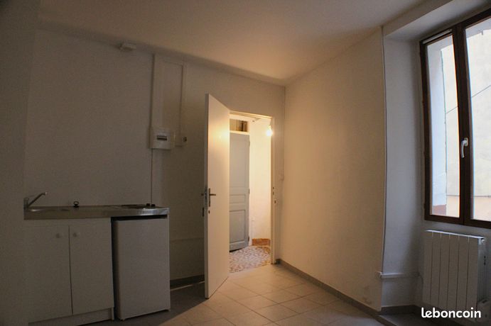 Studio 1 pièce 20 m²