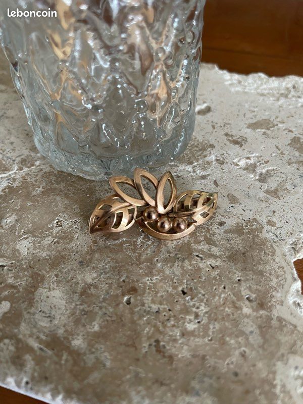 Broche Ancienne Vintage Plaquée Or - Bijou Charmant Et Romantique - Occasion