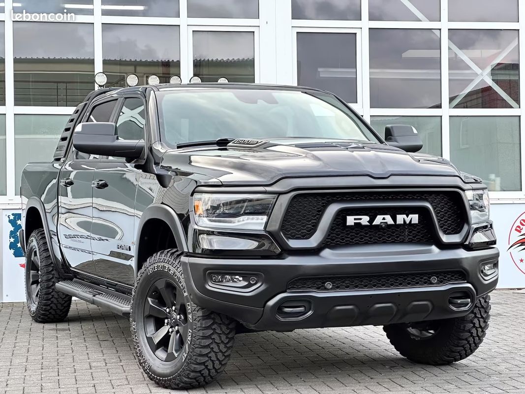 Dodge RAM 1500 Rebel GT 5.7 HEMI eTorque 401 ch 4x4 – Pano – HUD – Harman Kardon – GPL (image 2)