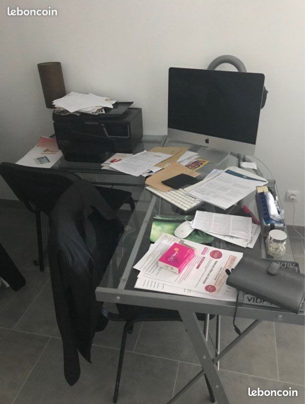 Bureau en verre (image 1)