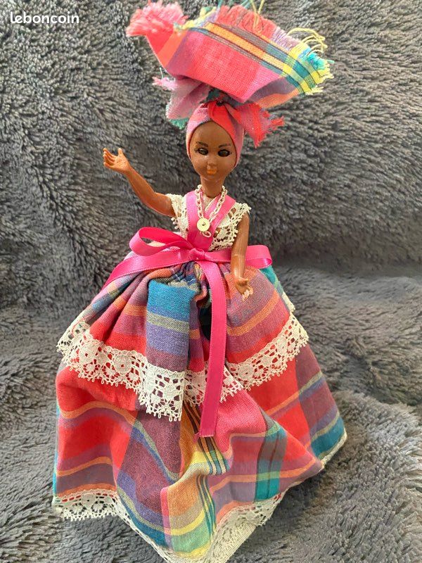 POUPÉE CRÉOLE / Antillaise / Bébé / Madras / Dentelle