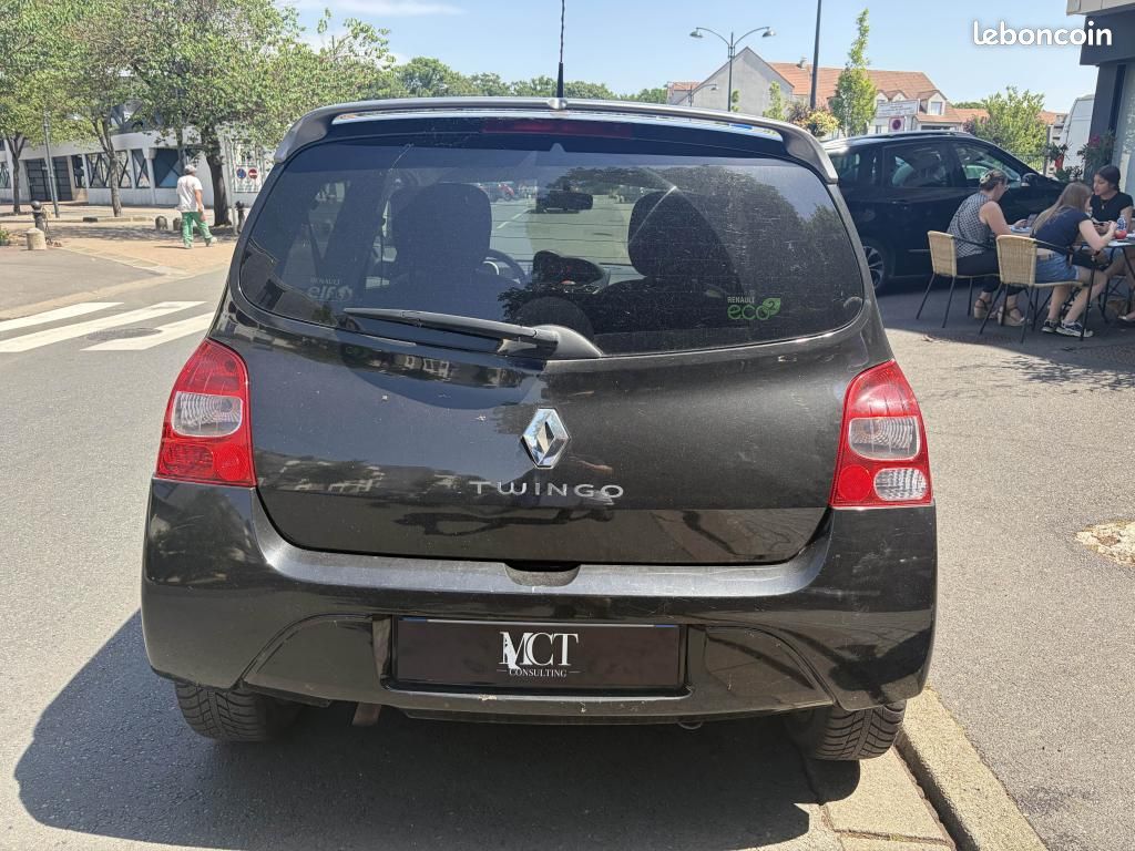 RENAULT TWINGO 1.5 dCi 85CH Euro 5 Authentique / Clim / Jantes alu / (image 4)